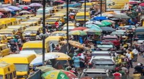 Transport : KINSHASA FACE AU DEFI DU TRANSPORT URBAIN : ENTRE DESORDRE, REGULATION ET URGENCES STRUCTURELLES